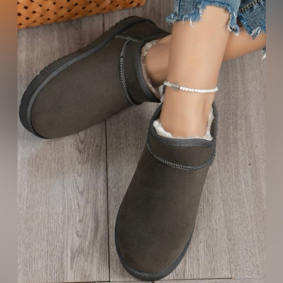 Army Green Fur Lined Thermal Ankle Winter Boot - Picture 2 of 4